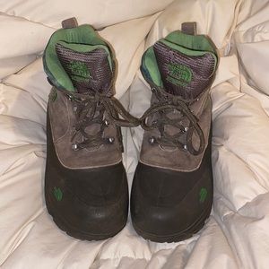 The North Face waterproof boots size 6